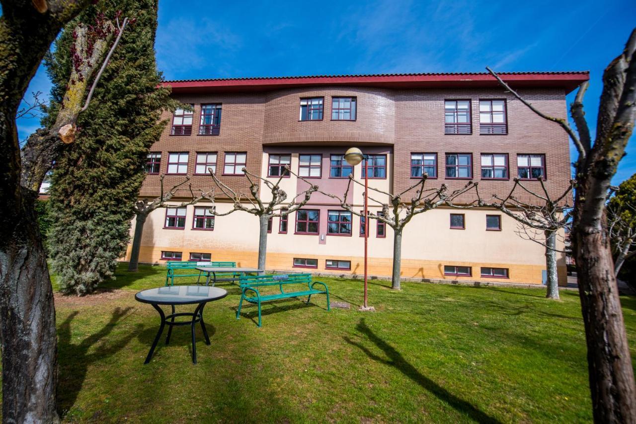 Residencia Hospital Del Rey Hostel Burgo Екстериор снимка
