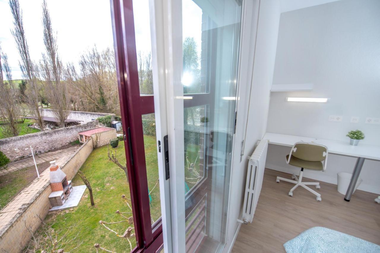 Residencia Hospital Del Rey Hostel Burgo Екстериор снимка