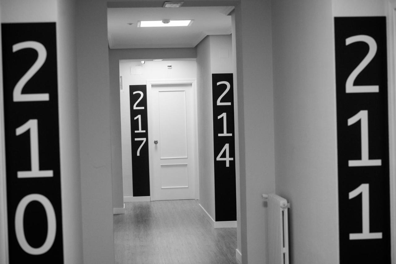 Residencia Hospital Del Rey Hostel Burgo Екстериор снимка