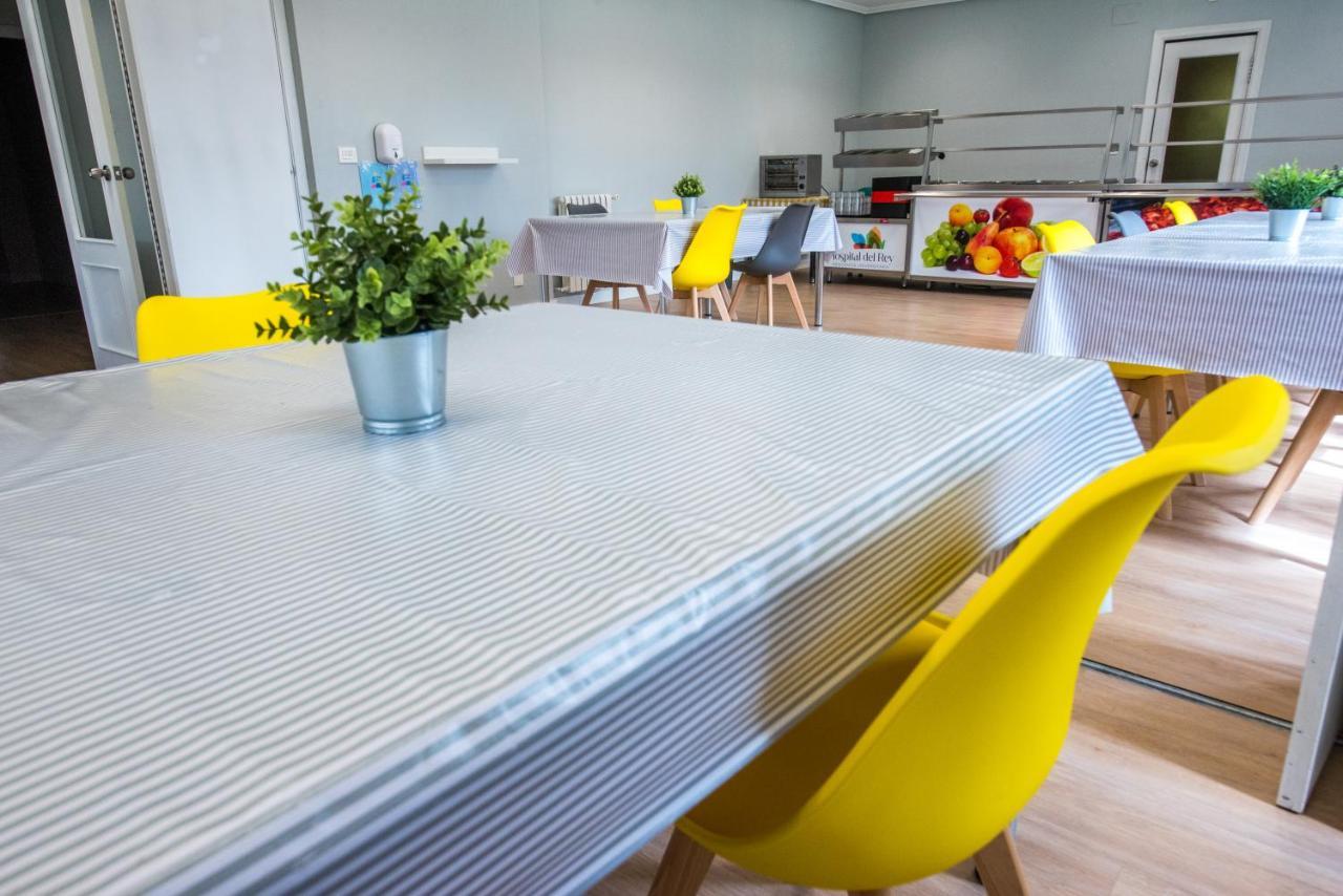 Residencia Hospital Del Rey Hostel Burgo Екстериор снимка