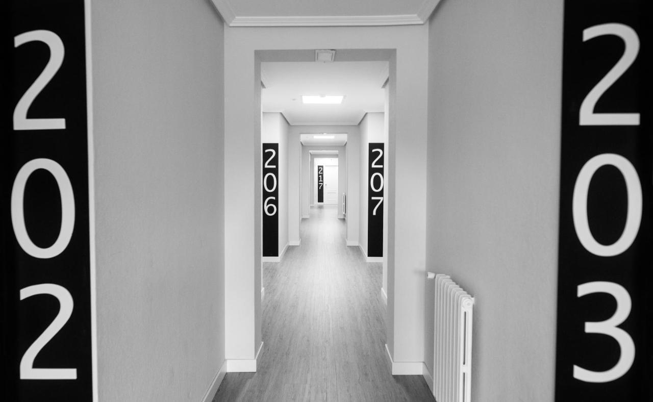 Residencia Hospital Del Rey Hostel Burgo Екстериор снимка