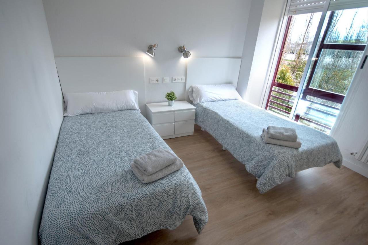 Residencia Hospital Del Rey Hostel Burgo Екстериор снимка