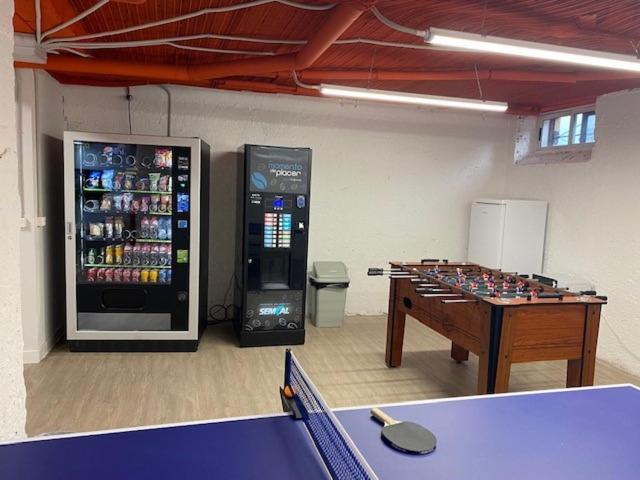 Residencia Hospital Del Rey Hostel Burgo Екстериор снимка